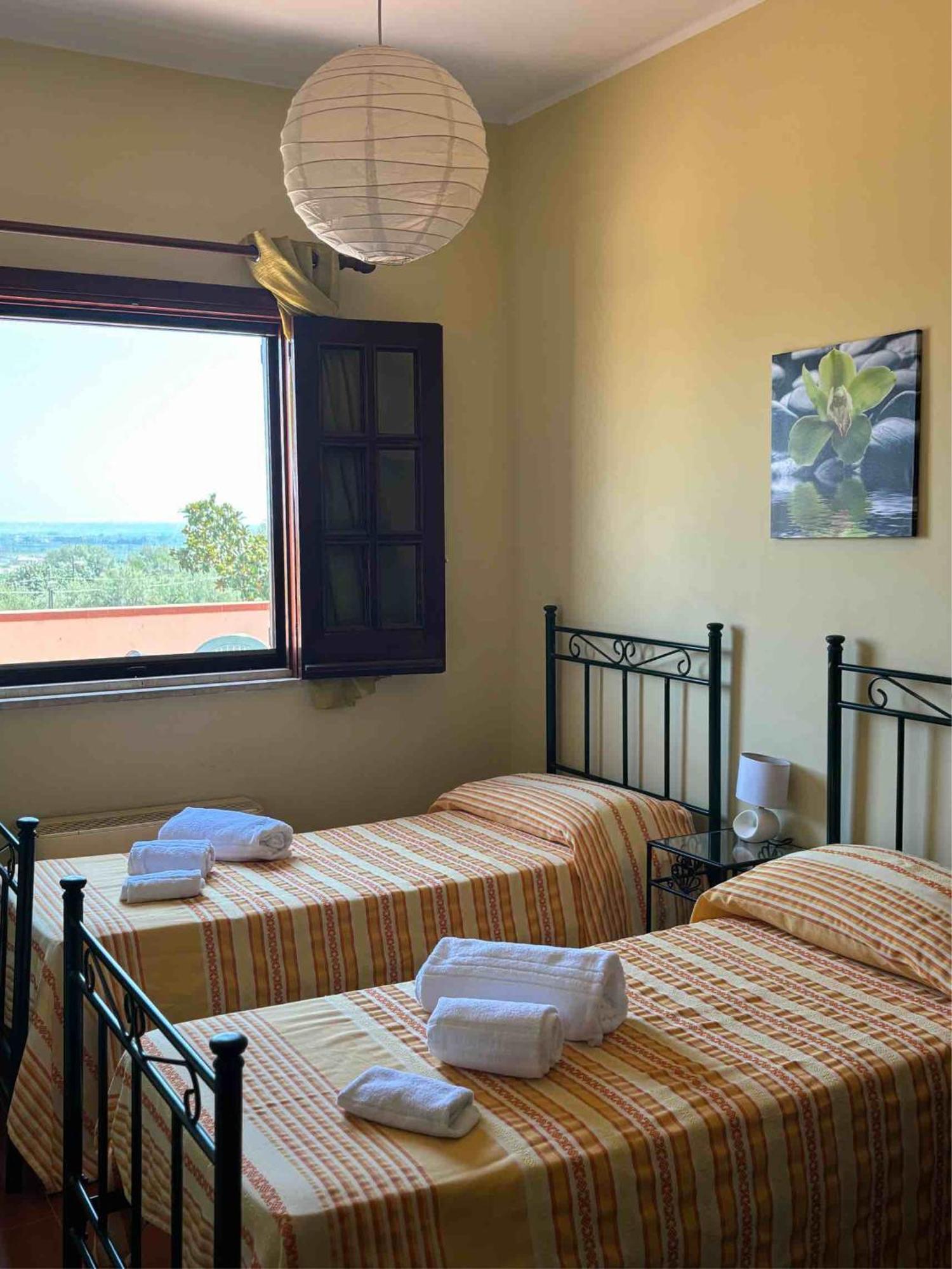 La Perciata Guest House Contrada Maeggio Bagian luar foto